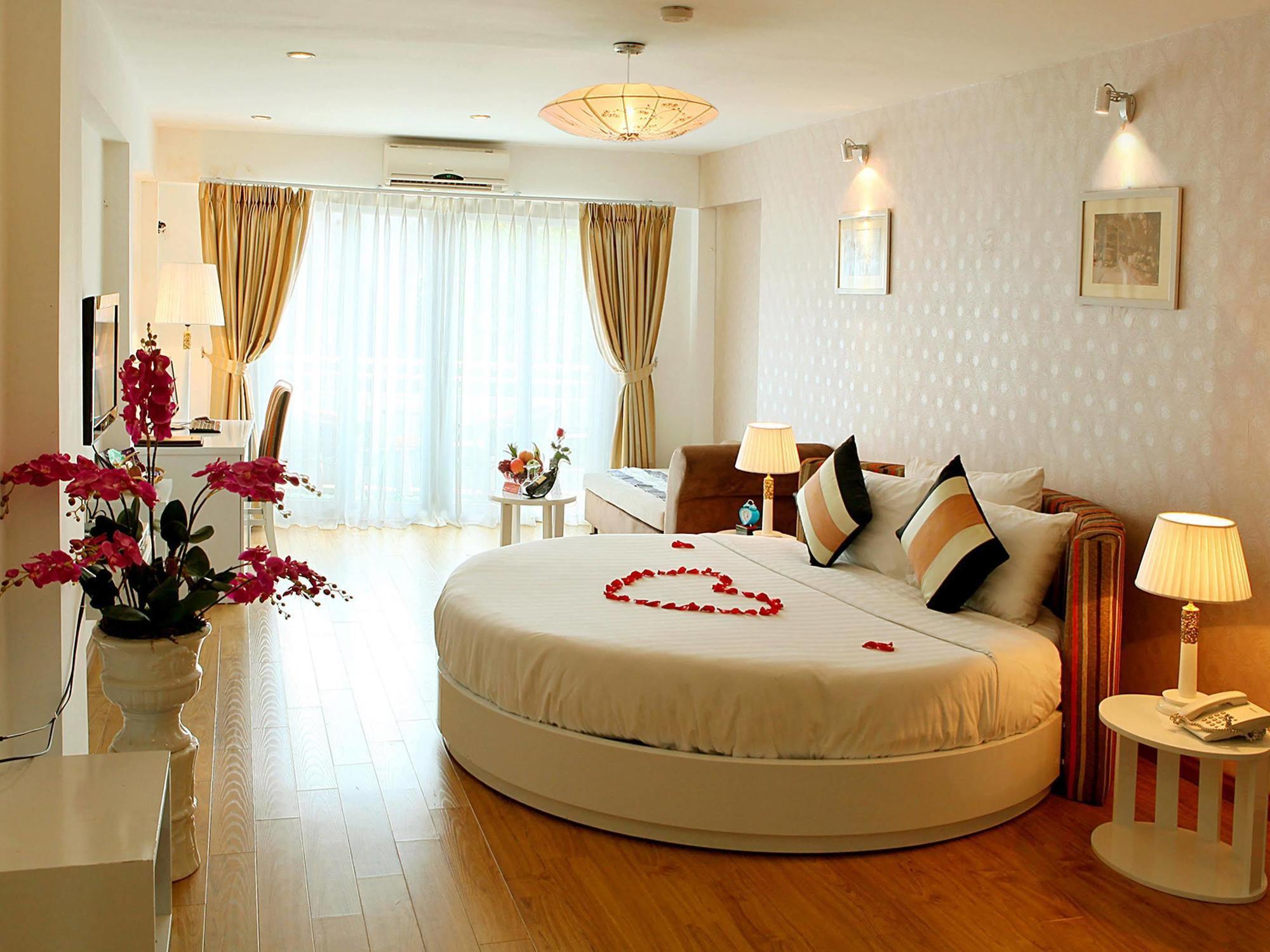 Splendid Star Suites Hotel Hanoi Exterior photo