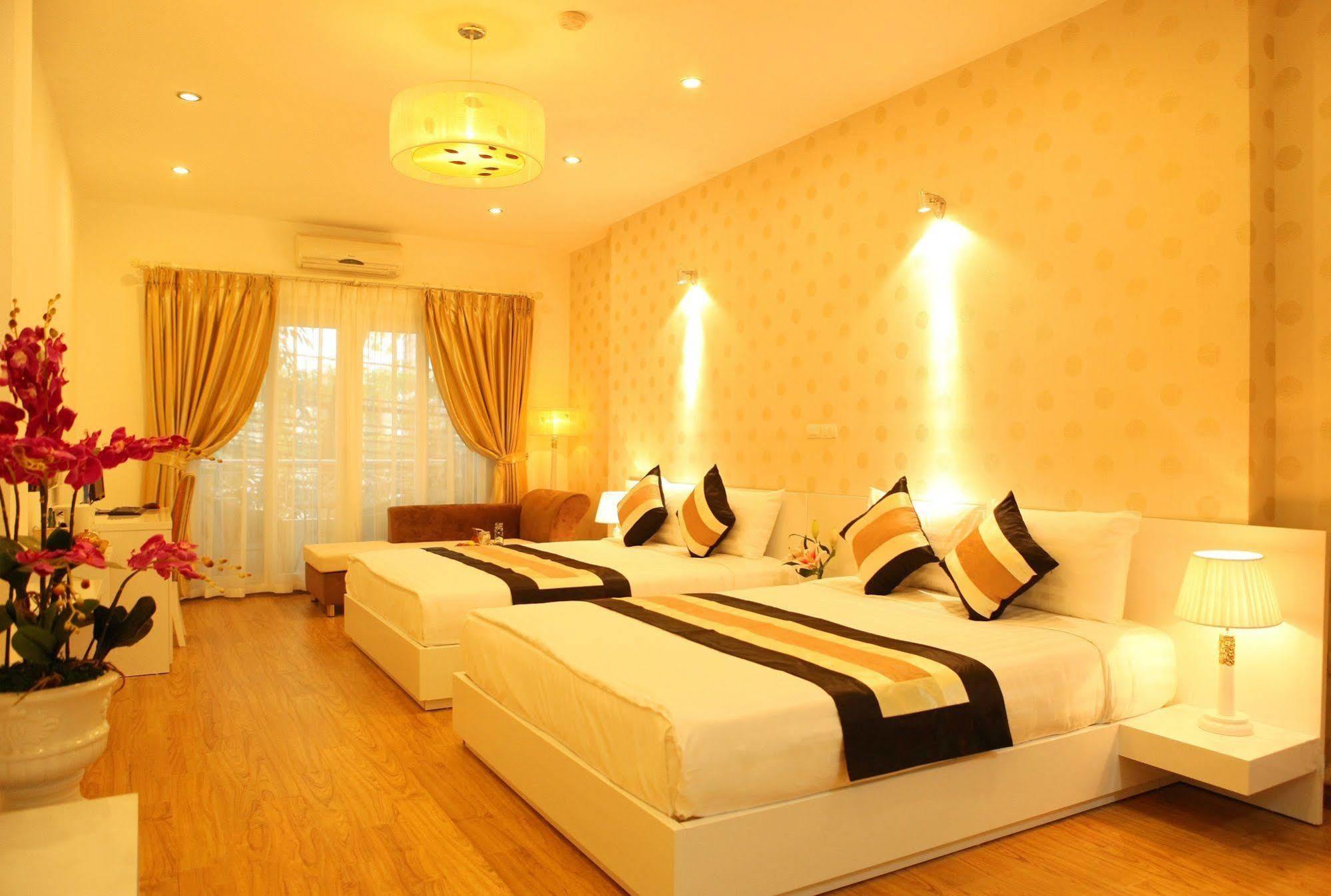 Splendid Star Suites Hotel Hanoi Room photo
